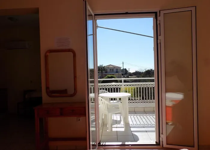 شقة Jerry's Lassi